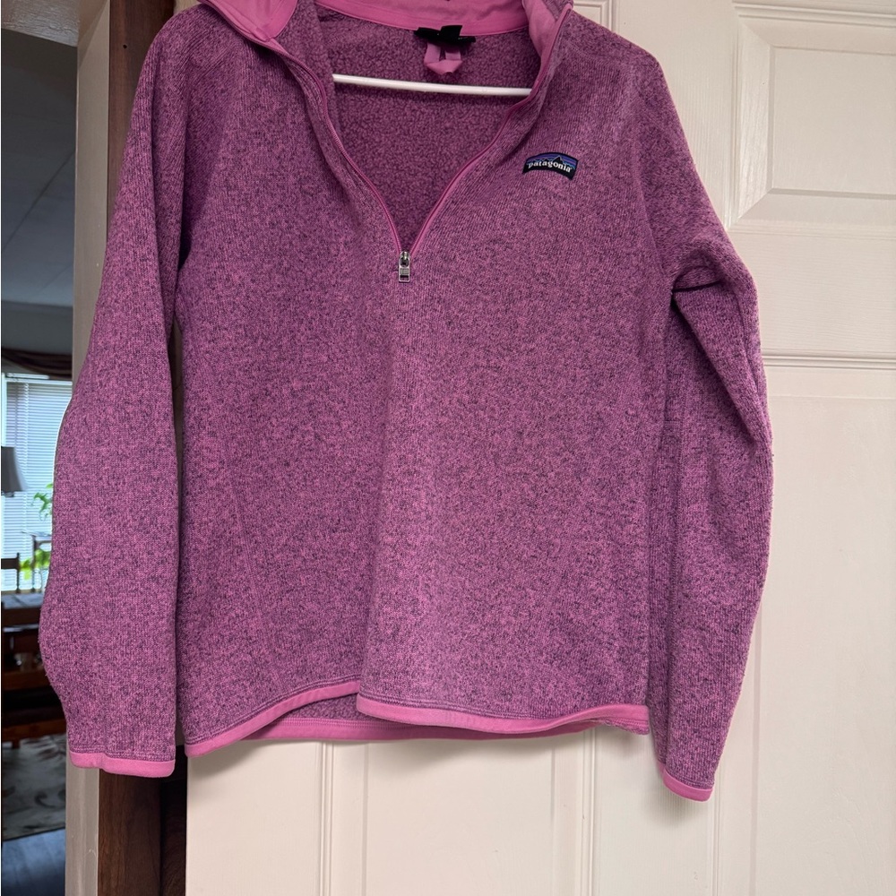 Patagonia Women's Heathered Pink Quarter-Zip Fleece